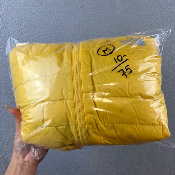 The North Face 700 Fill Down Puffer Jacket Women's Bright Yellow Full Zip M - Picture 13 of 13